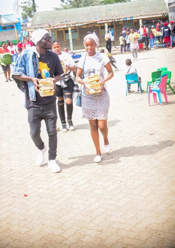 Street Feeding 8